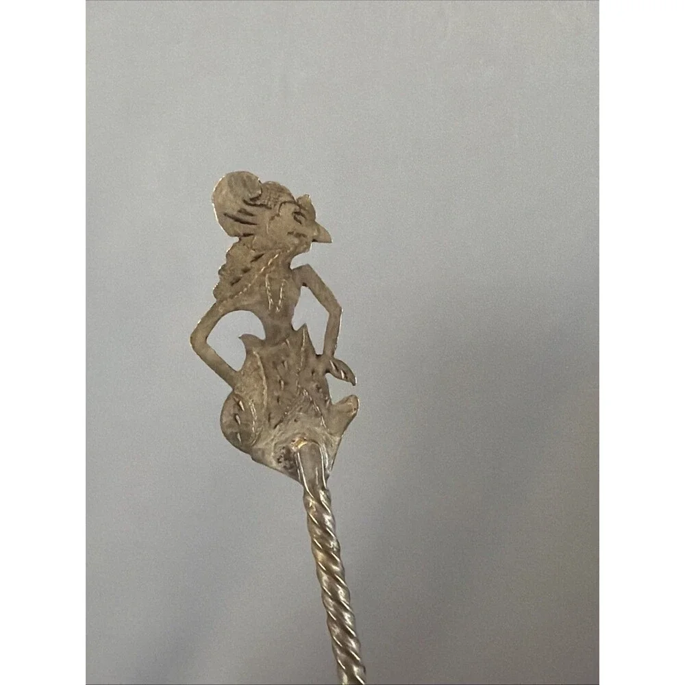INDONESIAN YOGYA SPOON / WAYANG CHARACTER TWISTED HANDLE WITH LEAF BOWL MARKED